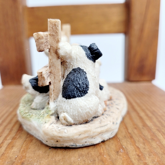 Vintage United Design Corp. Piglets Looking Through the Fence - Picture 4 of 6